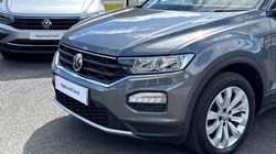 2020 (20) VOLKSWAGEN T-ROC 2.0 TDI SE 5dr 5570909