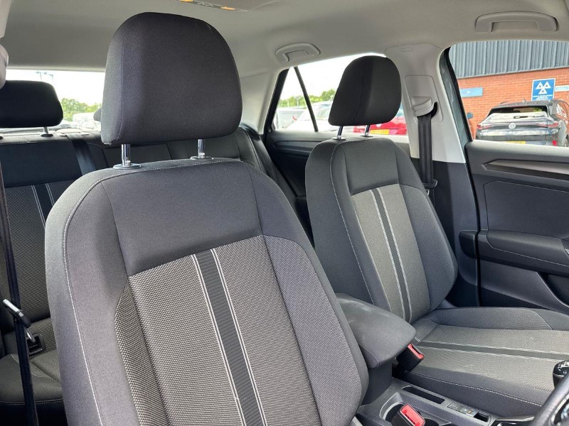 2020 (20) VOLKSWAGEN T-ROC 2.0 TDI SE 5dr 5570877