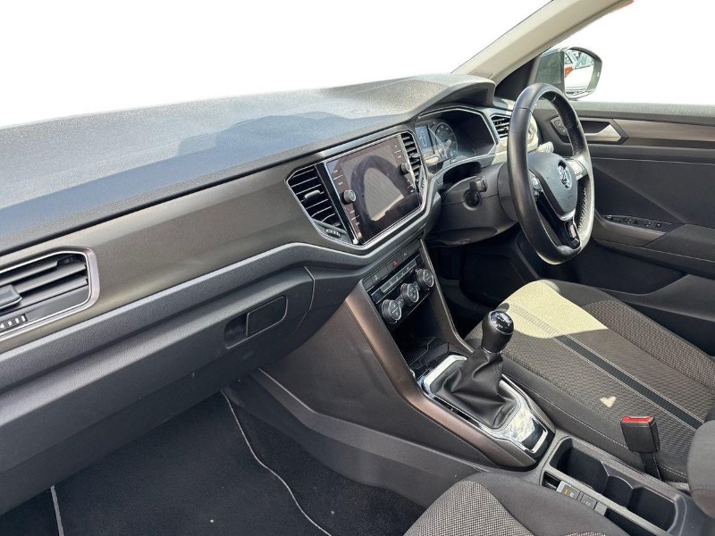 2020 (20) VOLKSWAGEN T-ROC 2.0 TDI SE 5dr 5570867