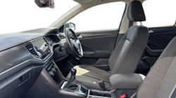 2020 (20) VOLKSWAGEN T-ROC 2.0 TDI SE 5dr 5570872