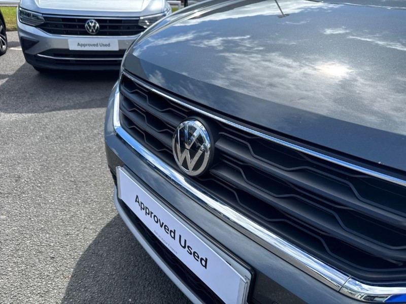 2020 (20) VOLKSWAGEN T-ROC 2.0 TDI SE 5dr 5570908