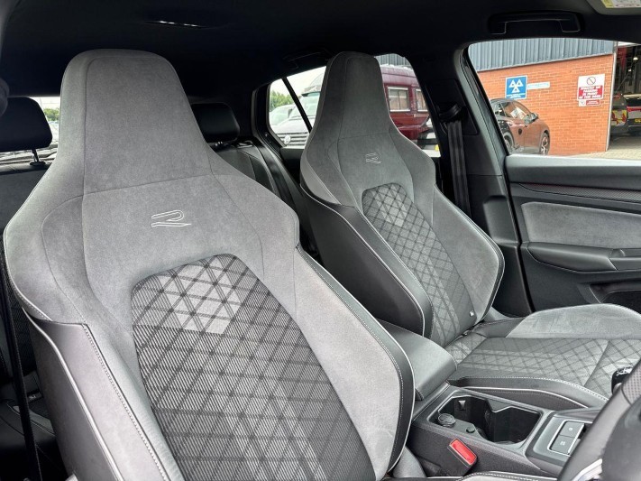 2022 (22) VOLKSWAGEN GOLF 2.0 TDI 150 R-Line 5dr 5589552