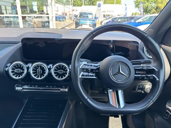 2024 (73) MERCEDES-BENZ GLA 200d AMG Line Executive 5dr Auto 5605306