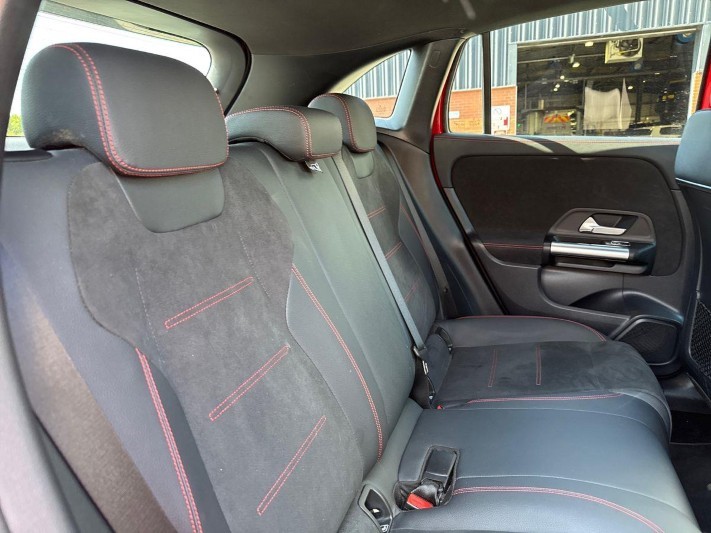 2024 (73) MERCEDES-BENZ GLA 200d AMG Line Executive 5dr Auto 5605317