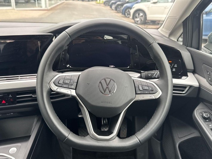 2023 (23) VOLKSWAGEN GOLF 1.5 TSI Life 5dr 5584672
