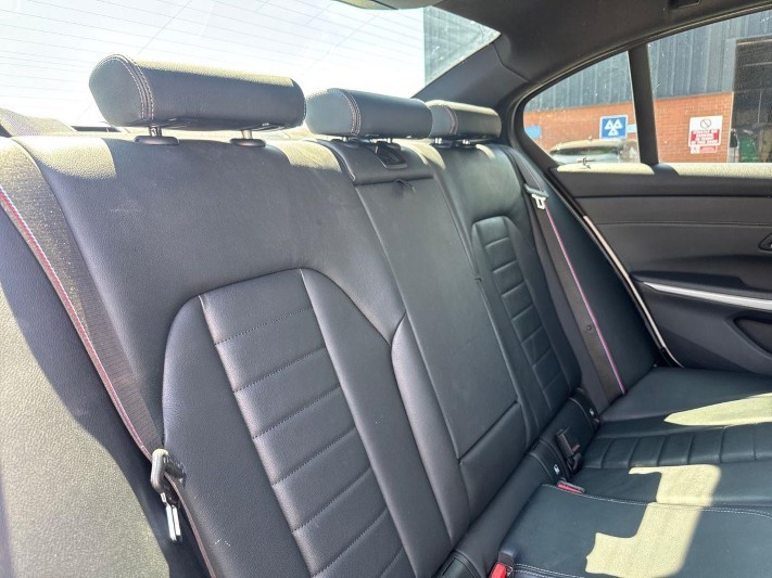 2021 (21) BMW 3 SERIES 320i M Sport 4dr Step Auto 5605117