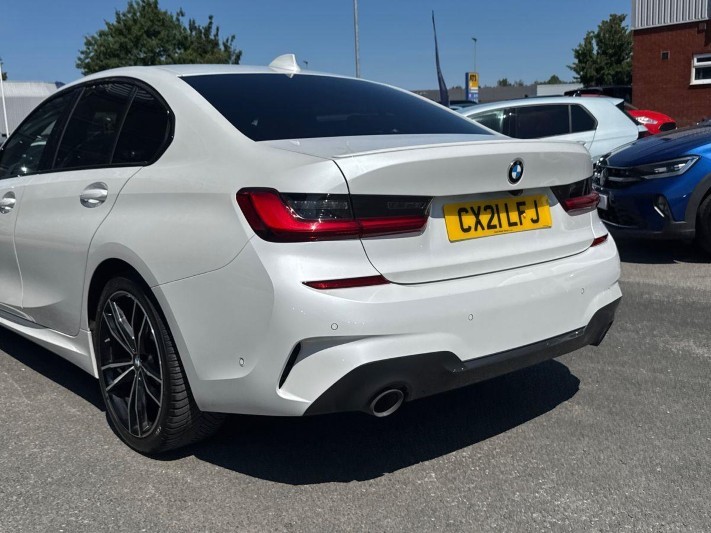 2021 (21) BMW 3 SERIES 320i M Sport 4dr Step Auto 5605128