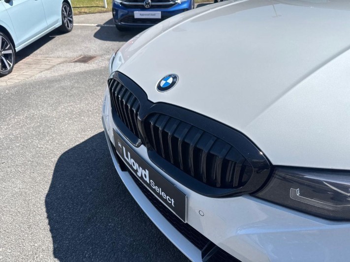 2021 (21) BMW 3 SERIES 320i M Sport 4dr Step Auto 5605125