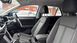 2026 (26) VOLKSWAGEN T-ROC 1.0 TSI 115 Match 5dr 5584759