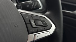 2026 (26) VOLKSWAGEN T-ROC 1.0 TSI 115 Match 5dr 5584745