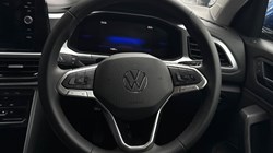 2026 (26) VOLKSWAGEN T-ROC 1.0 TSI 115 Match 5dr 5584743
