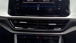 2026 (26) VOLKSWAGEN T-ROC 1.0 TSI 115 Match 5dr 5584755