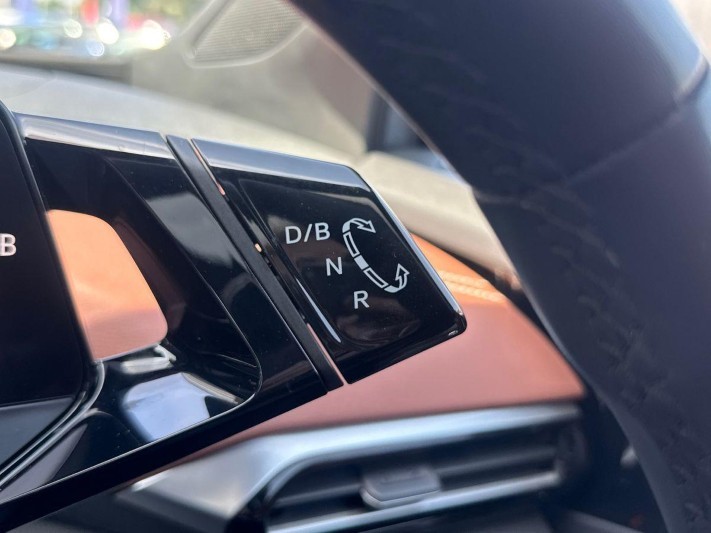 2021 (71) VOLKSWAGEN ID.4 150kW Max Pro Performance 77kWh 5dr Auto 5609008