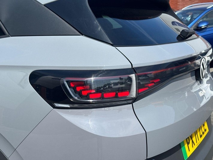 2021 (71) VOLKSWAGEN ID.4 150kW Max Pro Performance 77kWh 5dr Auto 5609020