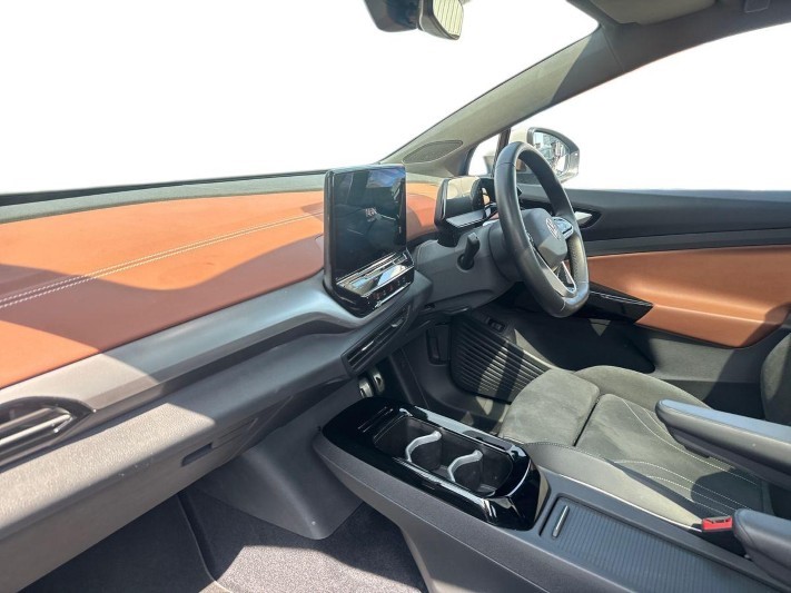 2021 (71) VOLKSWAGEN ID.4 150kW Max Pro Performance 77kWh 5dr Auto 5608977