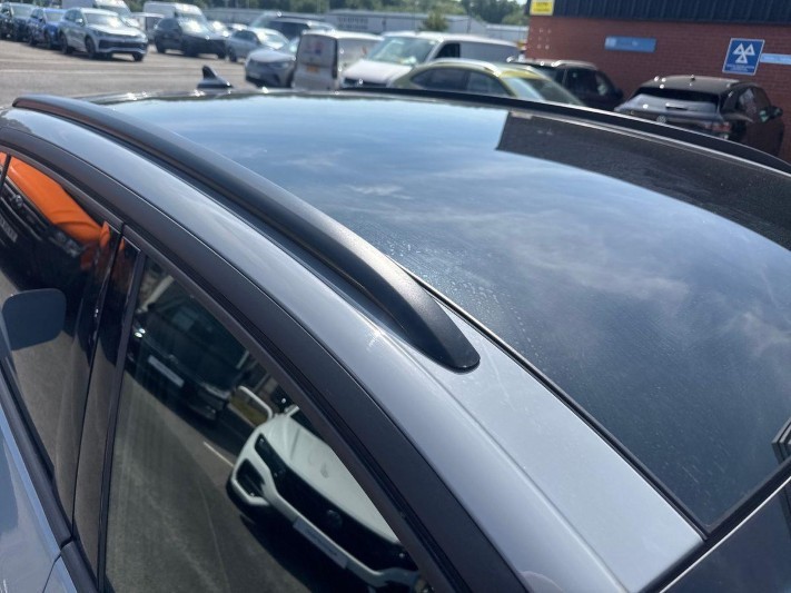 2021 (71) VOLKSWAGEN ID.4 150kW Max Pro Performance 77kWh 5dr Auto 5609027