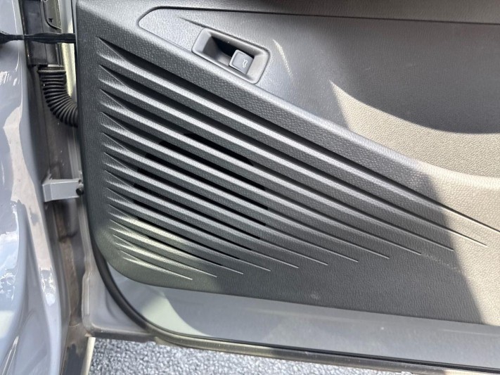 2021 (71) VOLKSWAGEN ID.4 150kW Max Pro Performance 77kWh 5dr Auto 5608990