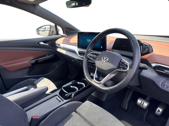 2021 (71) VOLKSWAGEN ID.4 150kW Max Pro Performance 77kWh 5dr Auto 5608981