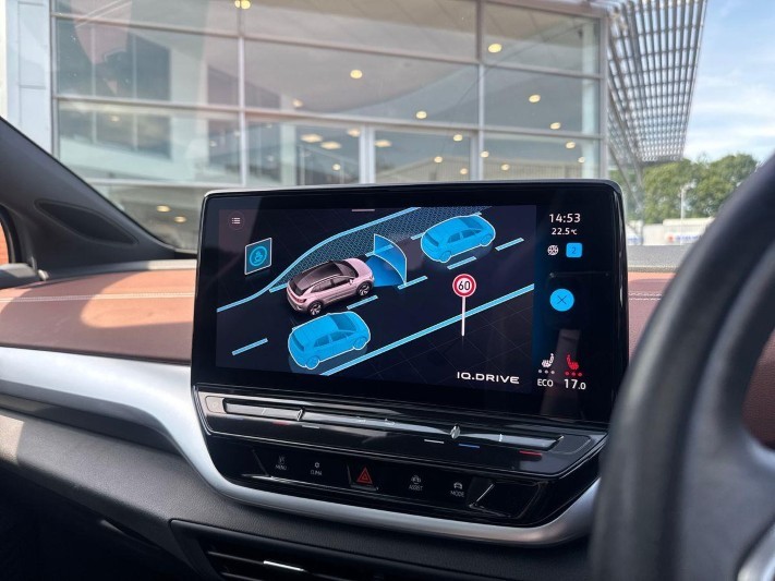 2021 (71) VOLKSWAGEN ID.4 150kW Max Pro Performance 77kWh 5dr Auto 5609046