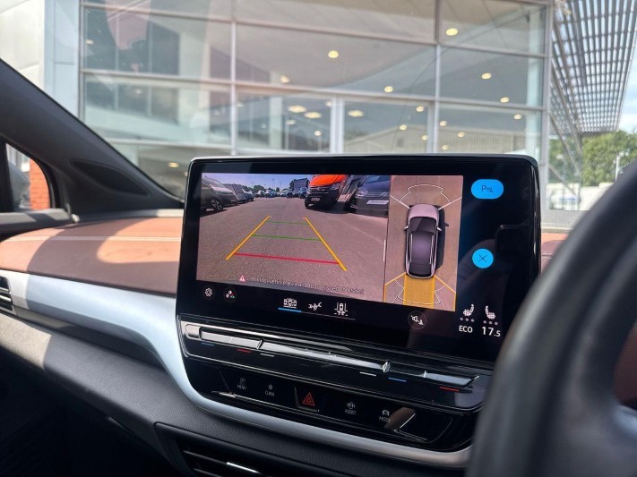 2021 (71) VOLKSWAGEN ID.4 150kW Max Pro Performance 77kWh 5dr Auto 5609002
