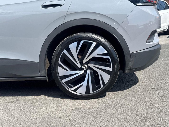 2021 (71) VOLKSWAGEN ID.4 150kW Max Pro Performance 77kWh 5dr Auto 5608980