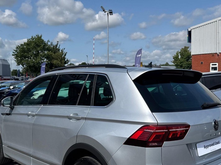2022 (72) VOLKSWAGEN TIGUAN 2.0 TSI 4Motion R-Line 5dr DSG 5634339