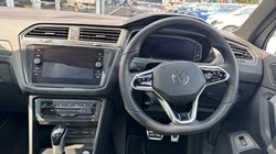 2022 (72) VOLKSWAGEN TIGUAN 2.0 TSI 4Motion R-Line 5dr DSG 5634323