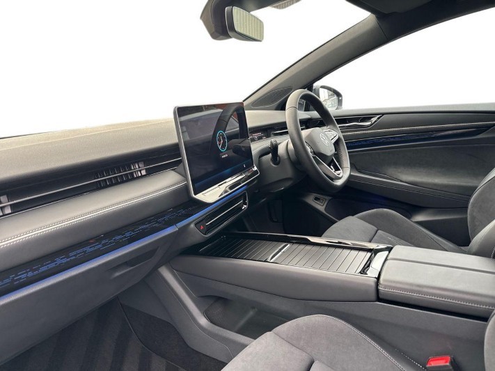 2025 (75) VOLKSWAGEN ID.7 210kW Match Pro Plus 77kWh 5dr Auto