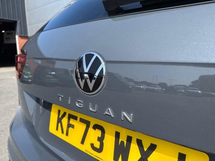 2023 (73) VOLKSWAGEN TIGUAN 2.0 TDI R-Line Edition 5dr DSG 5617836