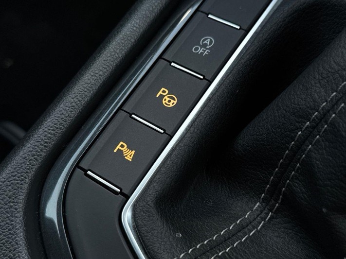 2023 (73) VOLKSWAGEN TIGUAN 2.0 TDI R-Line Edition 5dr DSG 5617855