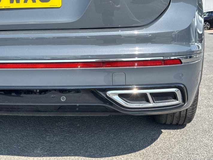 2023 (73) VOLKSWAGEN TIGUAN 2.0 TDI R-Line Edition 5dr DSG 5617837