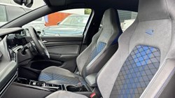 2023 (23) VOLKSWAGEN GOLF 2.0 TSI 320 R 4Motion 5dr DSG 5661864