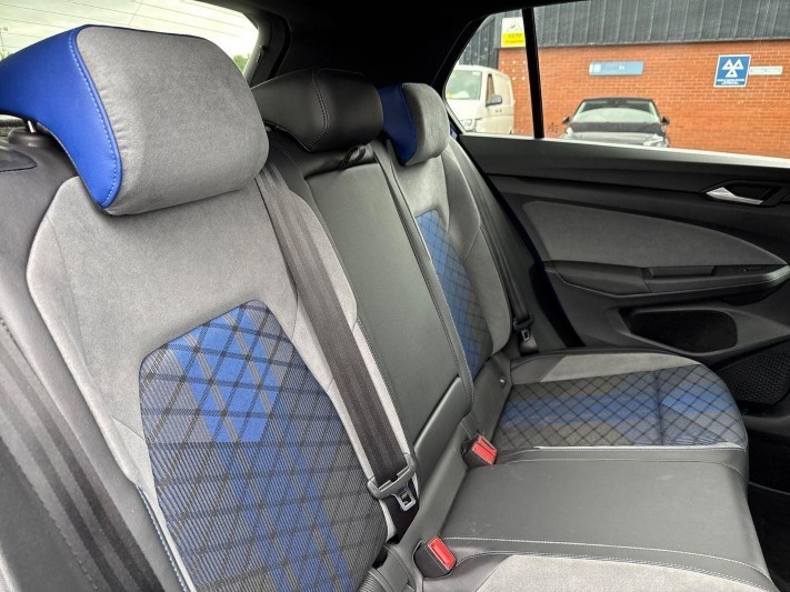 2023 (23) VOLKSWAGEN GOLF 2.0 TSI 320 R 4Motion 5dr DSG 5661863