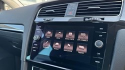 2017 (17) VOLKSWAGEN GOLF 2.0 TDI GT 5dr 5617971