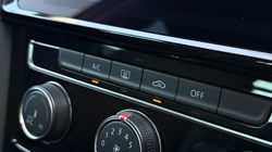 2017 (17) VOLKSWAGEN GOLF 2.0 TDI GT 5dr 5617977