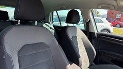 2017 (17) VOLKSWAGEN GOLF 2.0 TDI GT 5dr 5617958