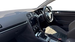 2017 (17) VOLKSWAGEN GOLF 2.0 TDI GT 5dr 5617948