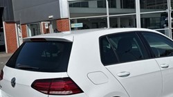 2017 (17) VOLKSWAGEN GOLF 2.0 TDI GT 5dr 5617986