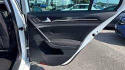 2017 (17) VOLKSWAGEN GOLF 2.0 TDI GT 5dr 5618005