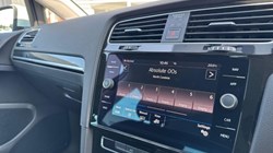 2017 (17) VOLKSWAGEN GOLF 2.0 TDI GT 5dr 5617974
