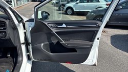 2017 (17) VOLKSWAGEN GOLF 2.0 TDI GT 5dr 5617960