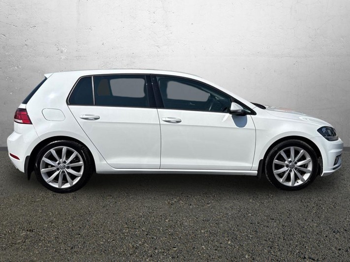 2017 (17) VOLKSWAGEN GOLF 2.0 TDI GT 5dr 5617950