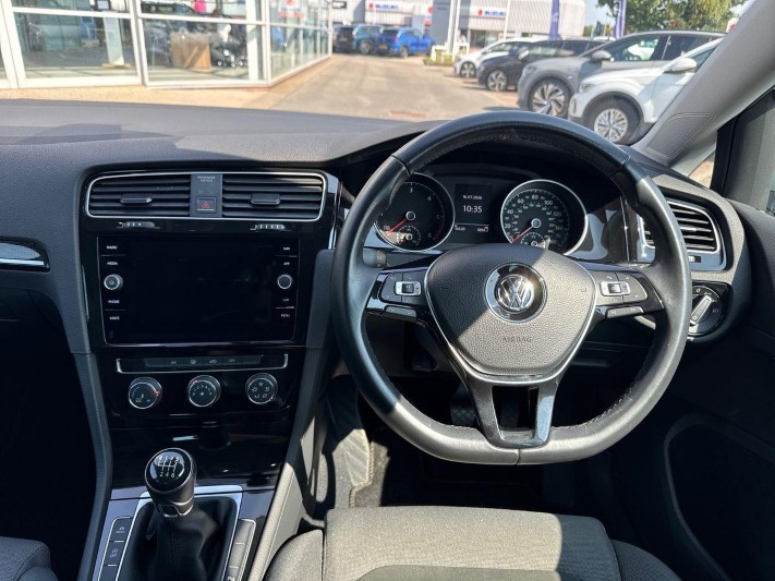 2017 (17) VOLKSWAGEN GOLF 2.0 TDI GT 5dr 5617970