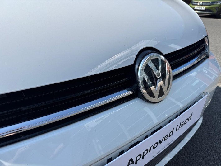 2017 (17) VOLKSWAGEN GOLF 2.0 TDI GT 5dr 5617989