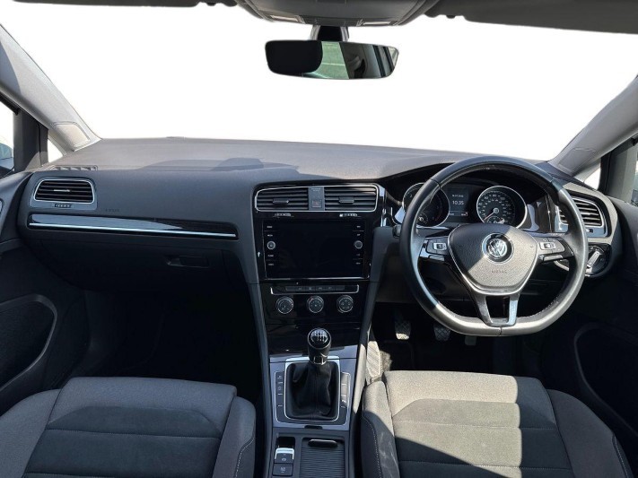 2017 (17) VOLKSWAGEN GOLF 2.0 TDI GT 5dr 5617957