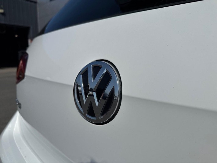 2017 (17) VOLKSWAGEN GOLF 2.0 TDI GT 5dr 5617993