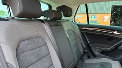 2017 (17) VOLKSWAGEN GOLF 2.0 TDI GT 5dr 5617981