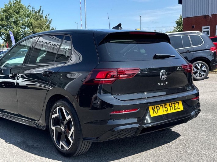 2025 (75) VOLKSWAGEN GOLF 2.0 TDI 150 R-Line 5dr DSG 5628080