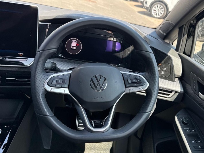 2025 (75) VOLKSWAGEN GOLF 2.0 TDI 150 R-Line 5dr DSG 5628054