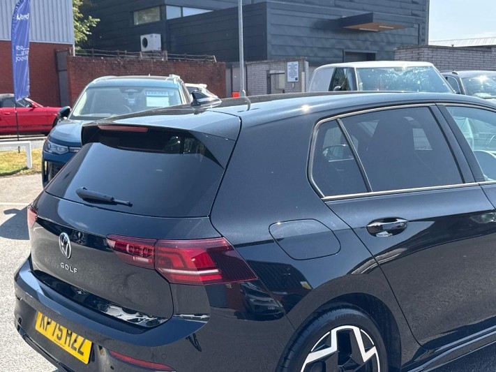 2025 (75) VOLKSWAGEN GOLF 2.0 TDI 150 R-Line 5dr DSG 5628074